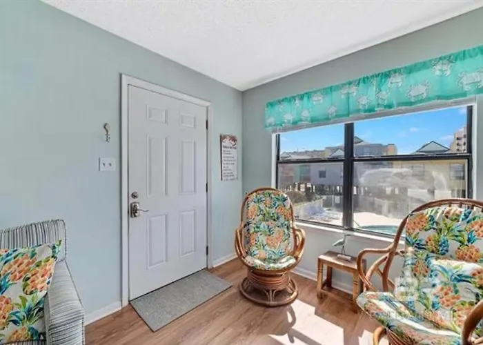 Pet Friendly Access Hangout Nearby Sleeps 6 *