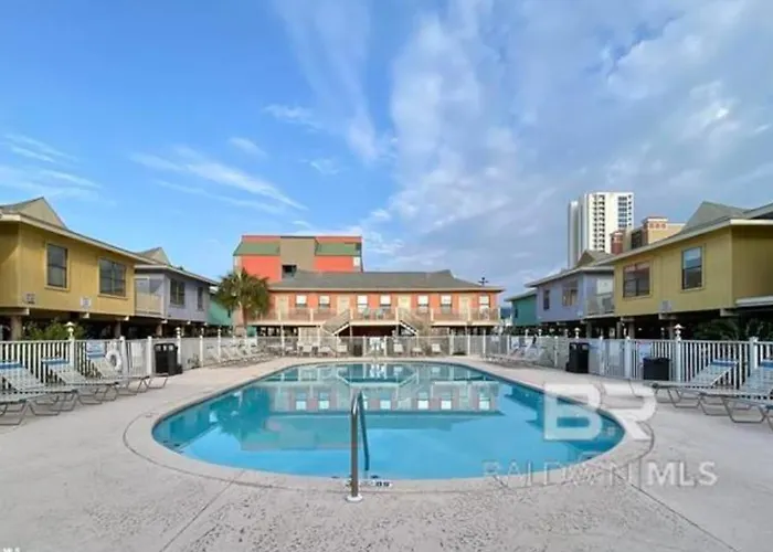Pet Friendly Access Hangout Nearby Sleeps 6 Apartment *