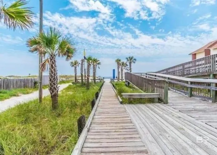 Apartment Pet Friendly Access Hangout Nearby Sleeps 6 *